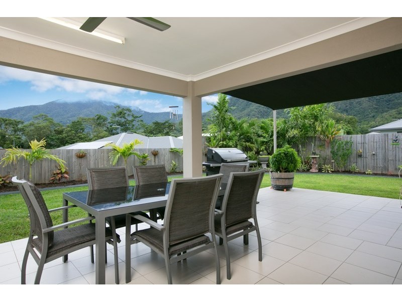 21 Ainscow Drive, Bentley Park QLD 4869