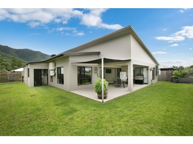 21 Ainscow Drive, Bentley Park QLD 4869