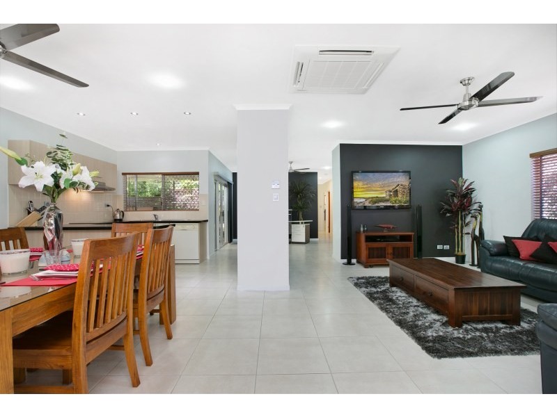 4 Kirraly Close, Mooroobool QLD 4870