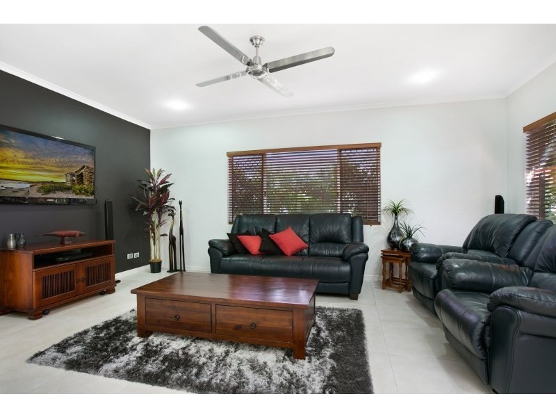 4 Kirraly Close, Mooroobool QLD 4870