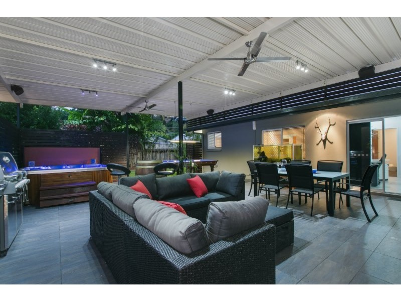 4 Kirraly Close, Mooroobool QLD 4870