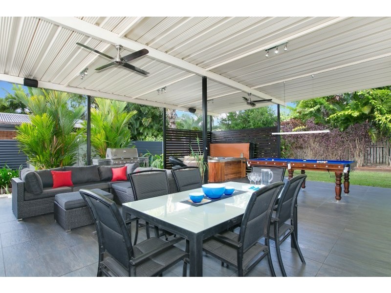 4 Kirraly Close, Mooroobool QLD 4870