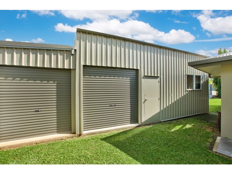 4 Kirraly Close, Mooroobool QLD 4870
