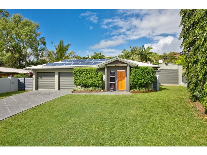 4 Kirraly Close, Mooroobool QLD 4870