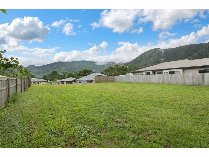 15 Ainscow Drive, Bentley Park QLD 4869