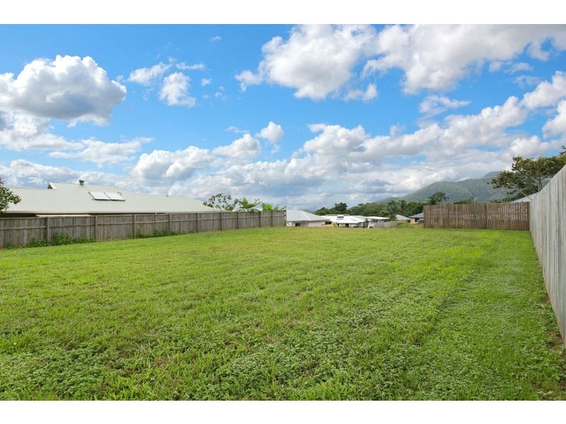 15 Ainscow Drive, Bentley Park QLD 4869