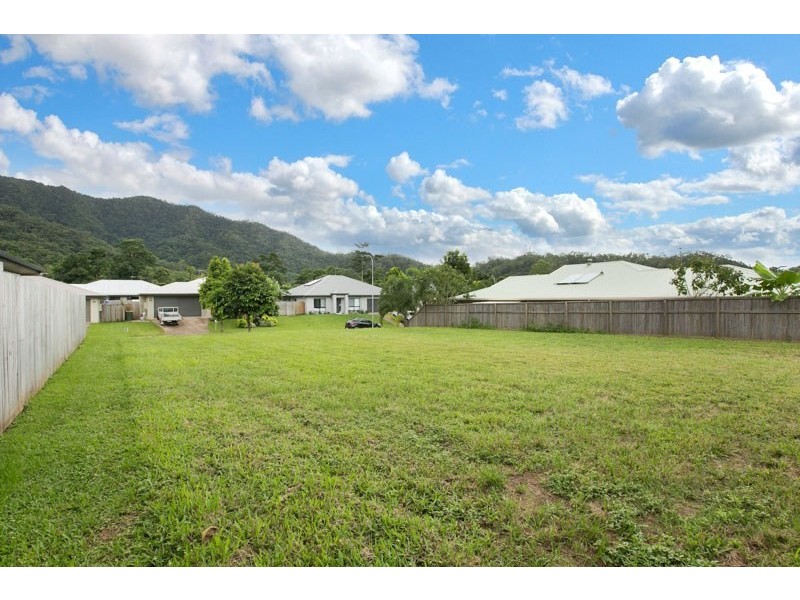 15 Ainscow Drive, Bentley Park QLD 4869