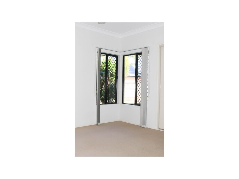 22 Lucy Close, Kanimbla QLD 4870