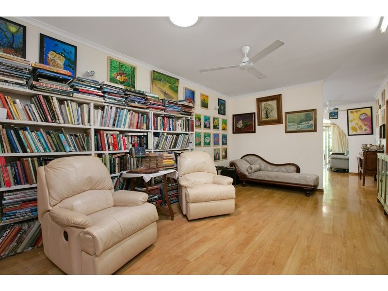 35 Sunflower Drive, Mooroobool QLD 4870
