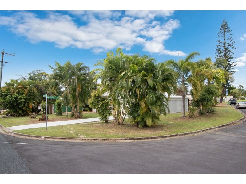 49 Beatrice Street, Mooroobool QLD 4870