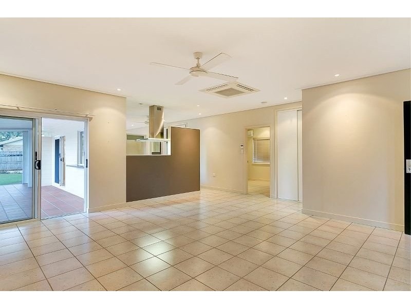 173 Toogood Road, Bayview Heights QLD 4868