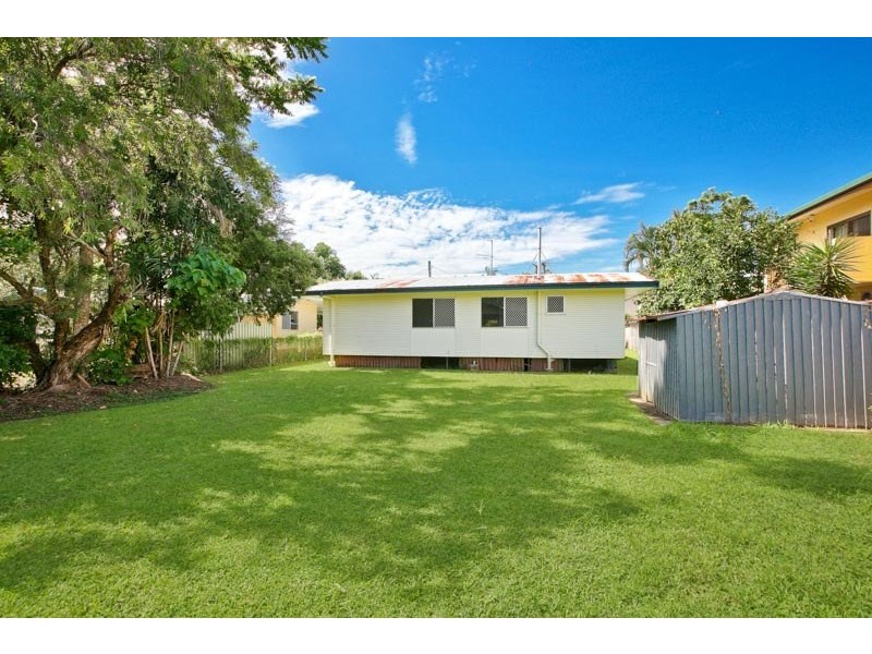 92 Birch Street, Manunda QLD 4870
