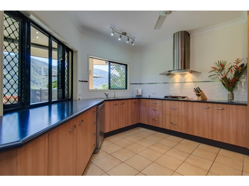 65 Fairley Street, Redlynch QLD 4870