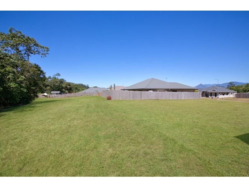 18 Lockyer Crescent, Bentley Park QLD 4869