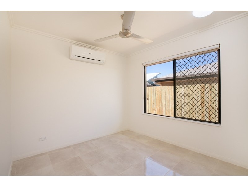 42 Ainscow Drive, Bentley Park QLD 4869