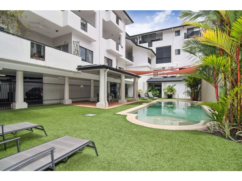 8/77 Spence Street, Cairns City QLD 4870