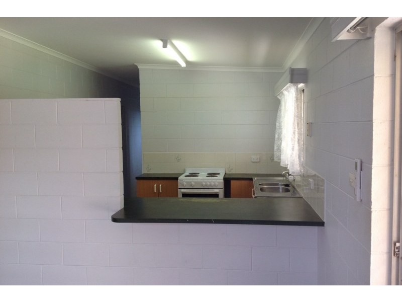 12 Dahlia Close, Mooroobool QLD 4870