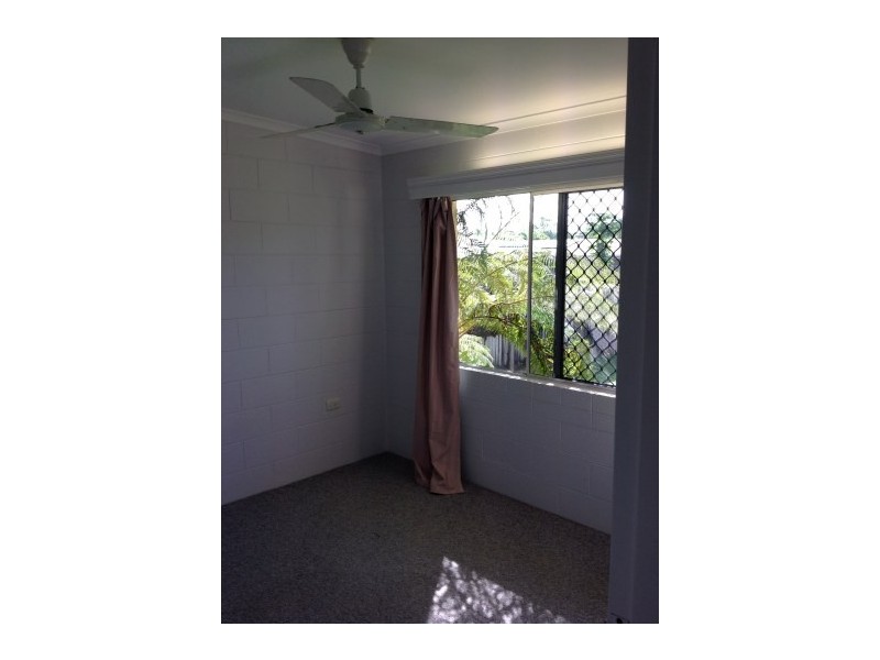 12 Dahlia Close, Mooroobool QLD 4870