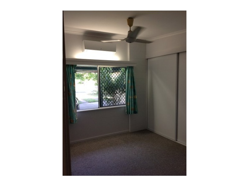 12 Dahlia Close, Mooroobool QLD 4870