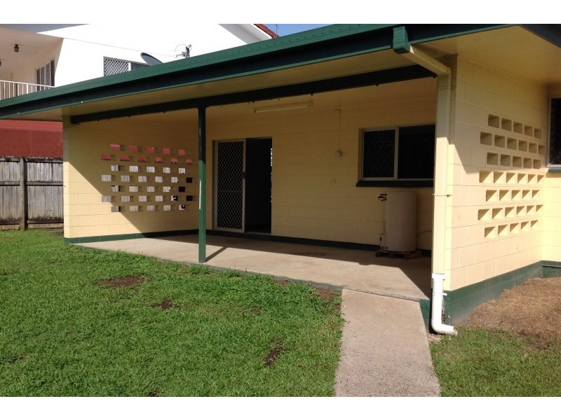 12 Dahlia Close, Mooroobool QLD 4870