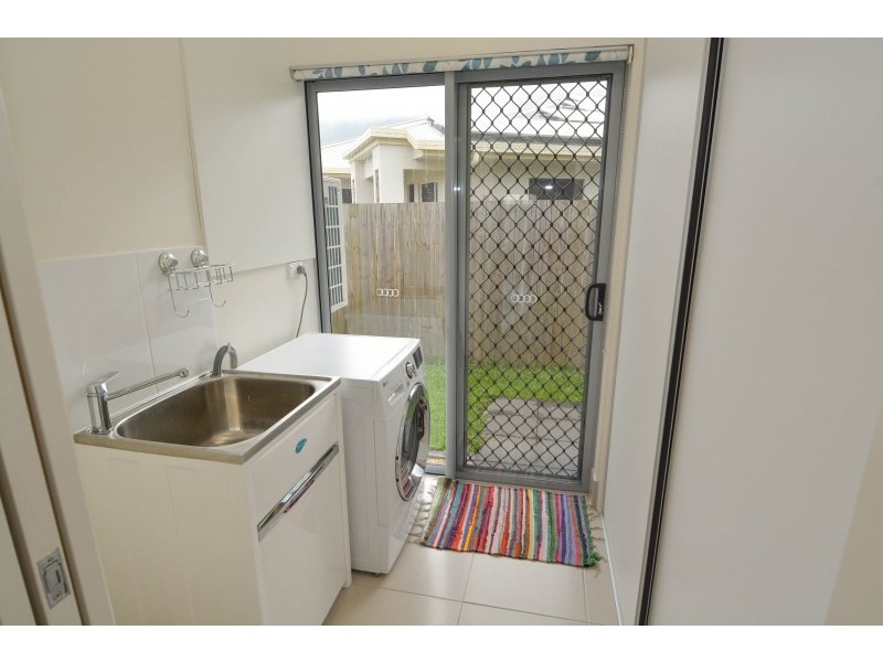 9 Tati Close, Bentley Park QLD 4869