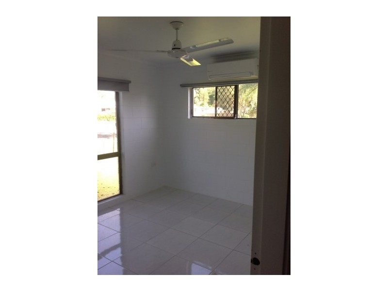 30 Pepperina Street, Mooroobool QLD 4870