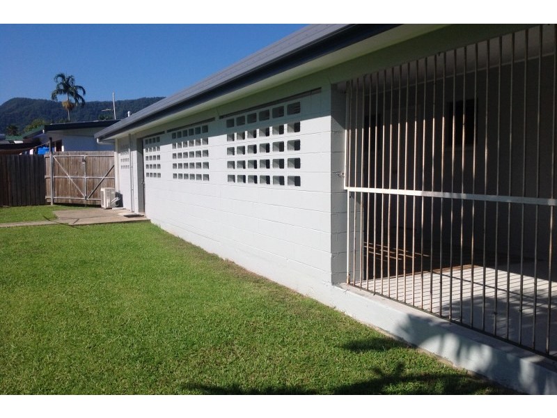 30 Pepperina Street, Mooroobool QLD 4870