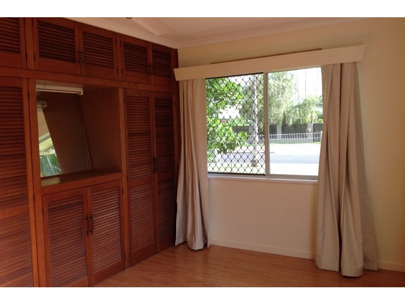 40 Karwin Street, Bayview Heights QLD 4868