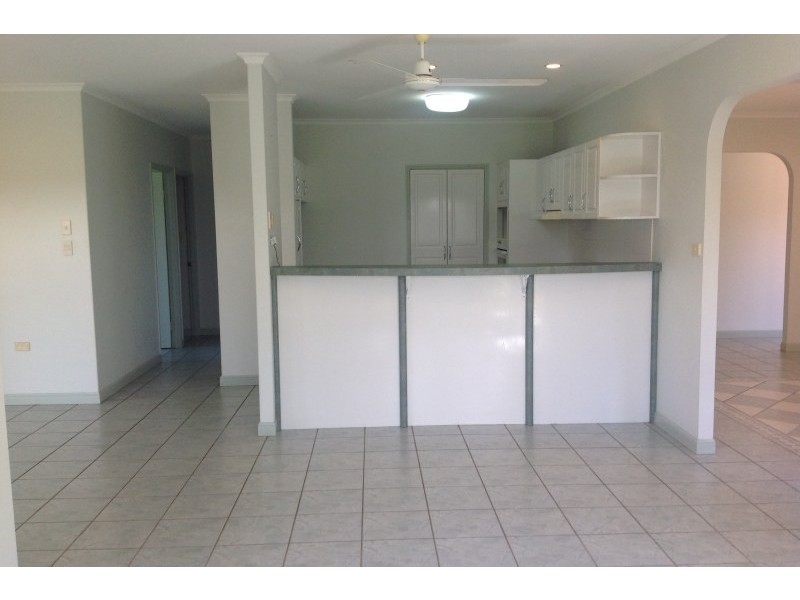 169 McFarlane Drive, Kanimbla QLD 4870