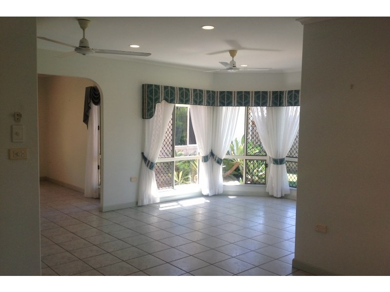 169 McFarlane Drive, Kanimbla QLD 4870