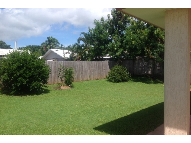 169 McFarlane Drive, Kanimbla QLD 4870