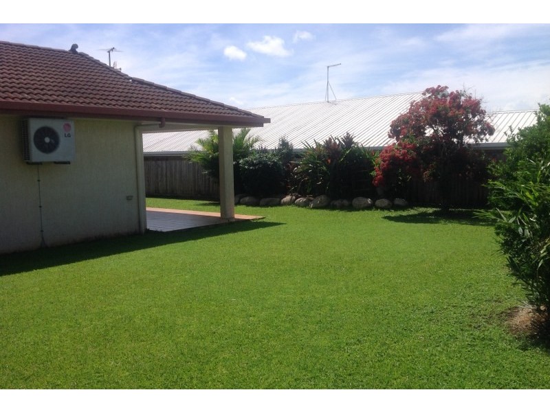 169 McFarlane Drive, Kanimbla QLD 4870