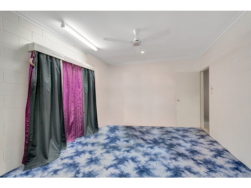8 Julia Percy Close, Bentley Park QLD 4869