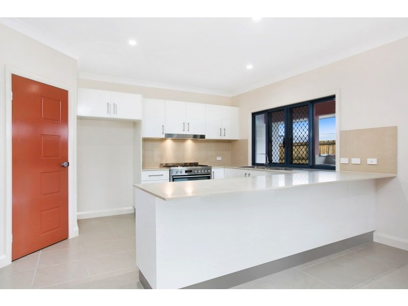43 Ainscow Drive, Bentley Park QLD 4869