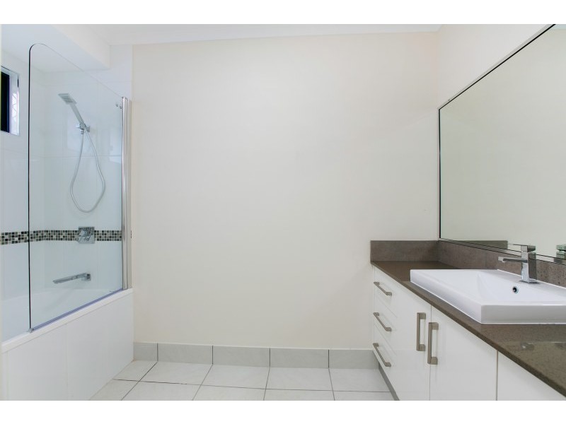 3 Malekula Close, Bentley Park QLD 4869