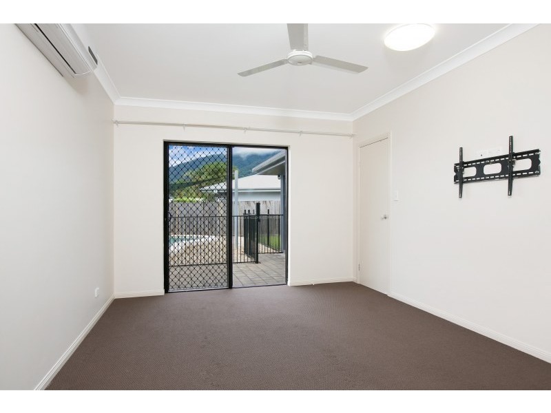 10 Tati Close, Bentley Park QLD 4869