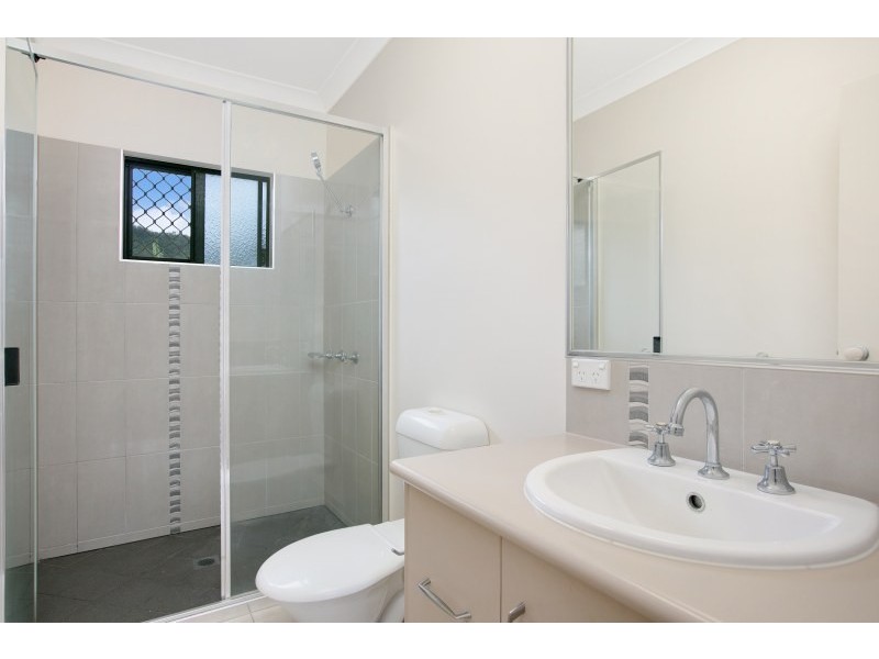 10 Tati Close, Bentley Park QLD 4869