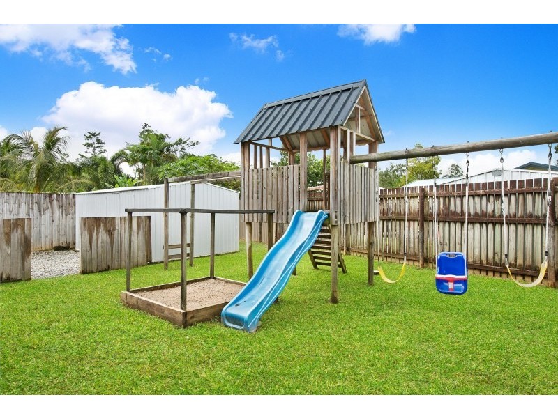 10 Tati Close, Bentley Park QLD 4869
