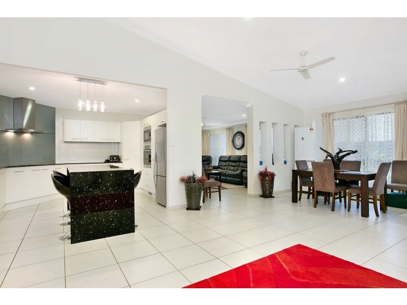106 Fitzmaurice Drive, Bentley Park QLD 4869