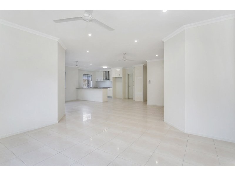 3 Tati Close, Bentley Park QLD 4869