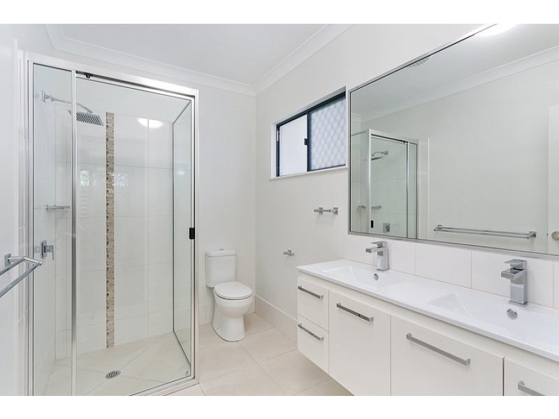 3 Tati Close, Bentley Park QLD 4869