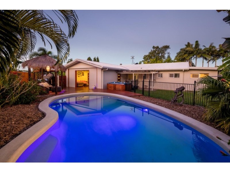 5 Kirraly Close, Mooroobool QLD 4870