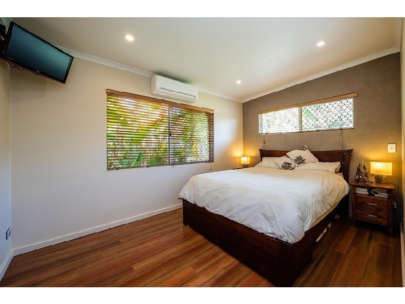 5 Kirraly Close, Mooroobool QLD 4870