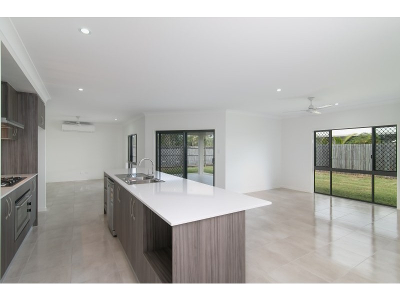 52 Disney Street, White Rock QLD 4868