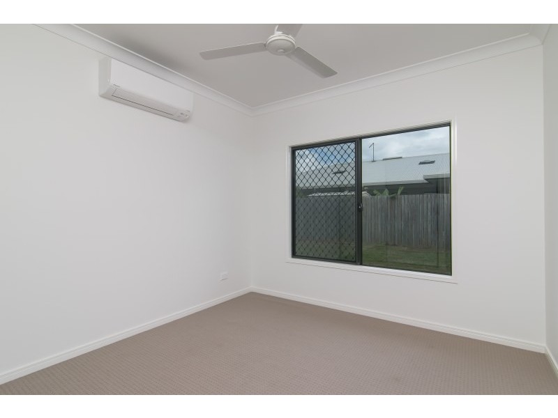 52 Disney Street, White Rock QLD 4868