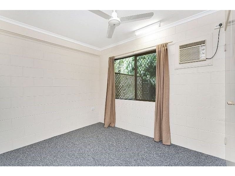 7/64 Pease Street, Manoora QLD 4870