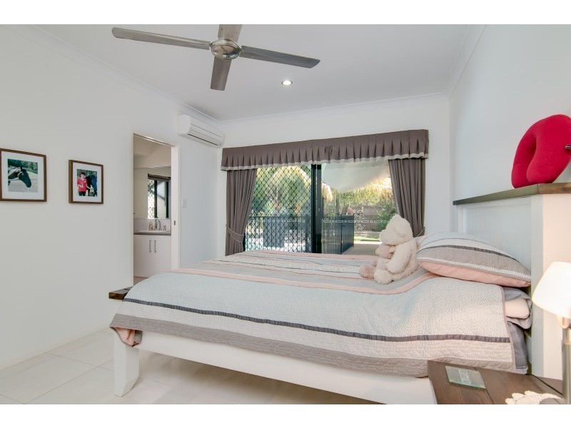 26 Pollock Close, Bentley Park QLD 4869