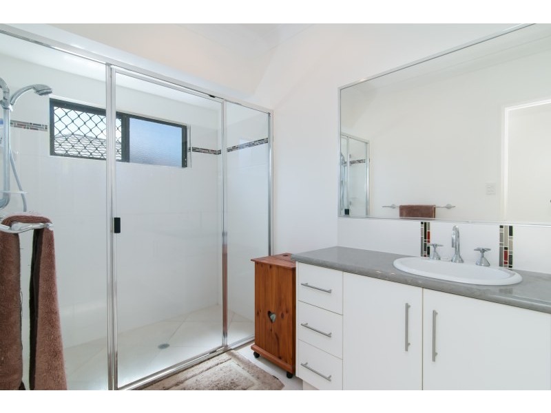 26 Pollock Close, Bentley Park QLD 4869