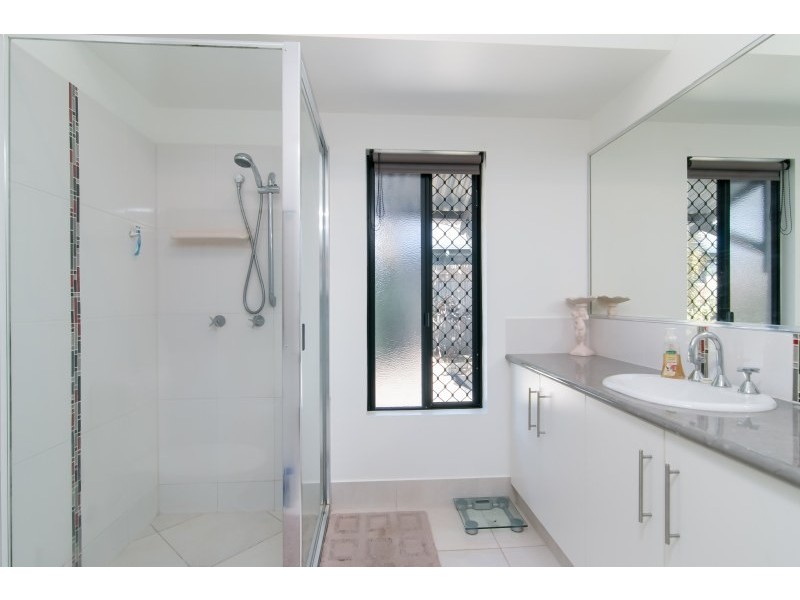 26 Pollock Close, Bentley Park QLD 4869