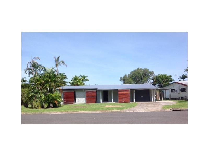 30 Pepperina Street, Mooroobool QLD 4870